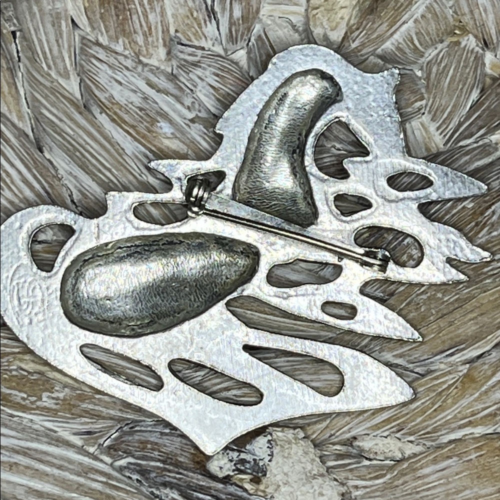 St Justin Cabyll Ushtey Pewter Horse Celtic Brooch - Picture 3 of 7